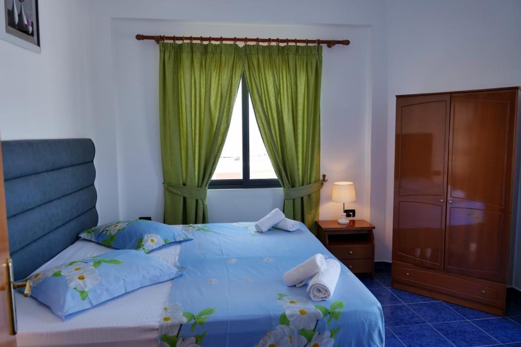 Blue Heaven Hotel Sarande Exterior photo