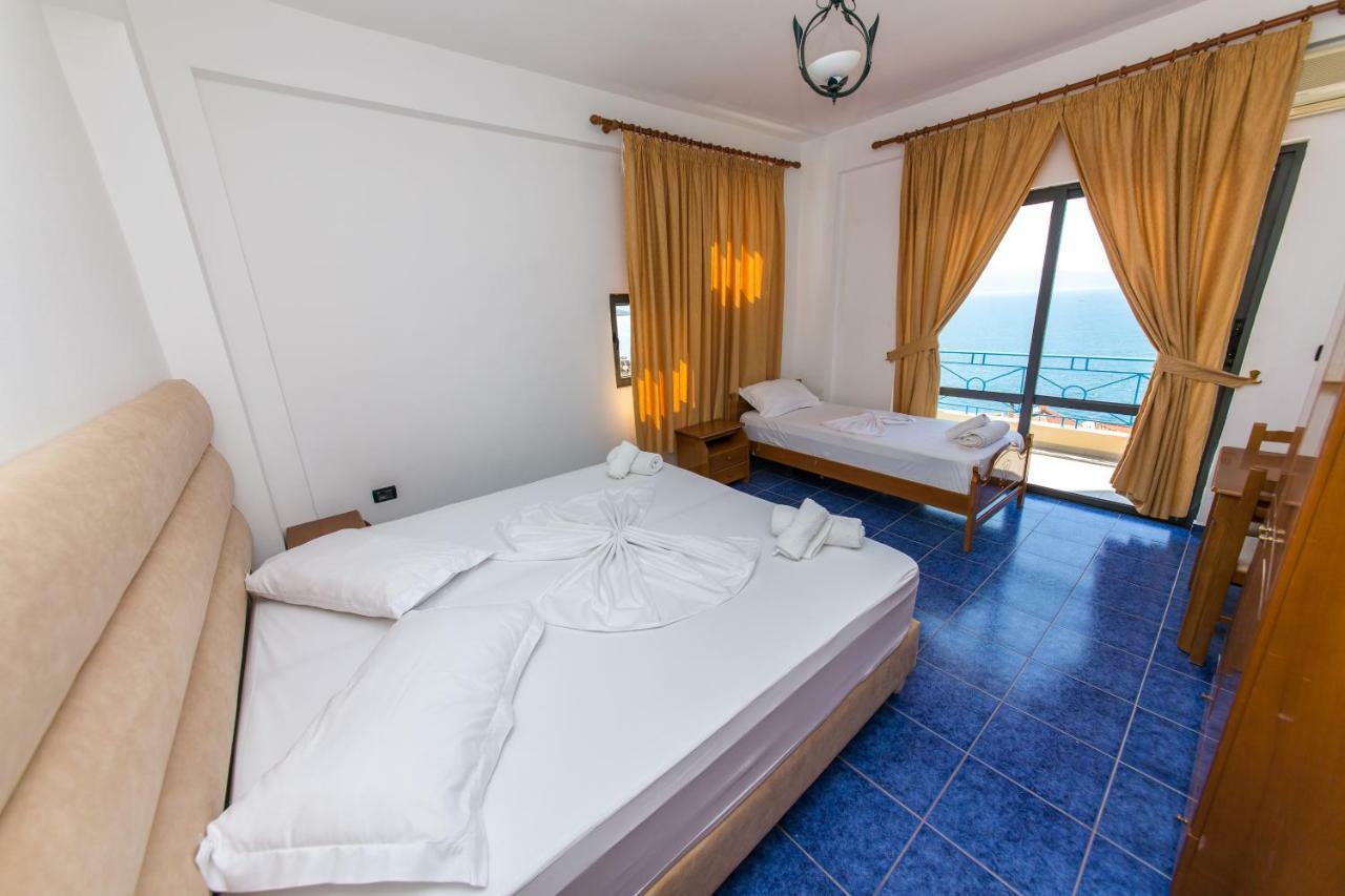 Blue Heaven Hotel Sarande Exterior photo