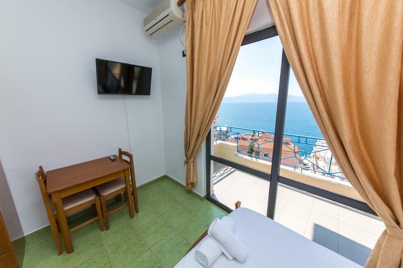 Blue Heaven Hotel Sarande Exterior photo